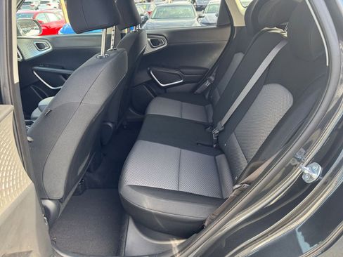 Used 2025 Kia Soul LX w/ LX Technology Package image 20