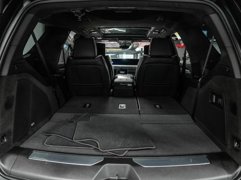 Used 2026 Cadillac Escalade V image 18