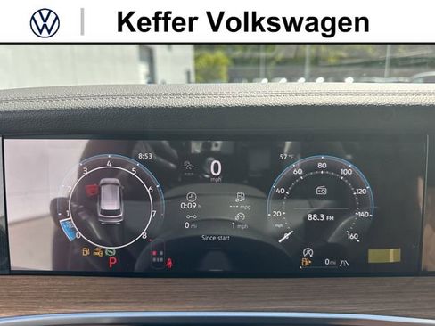 New 2026 Volkswagen Tiguan SEL R-Line AWD/4WD image 19