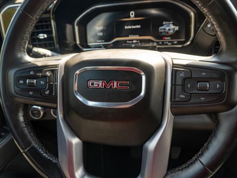 Used 2025 GMC Sierra 1500 SLT AWD/4WD image 29