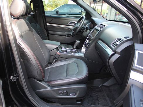 Used 2017 Ford Explorer Sport w/ Equipment Group 401A image 31