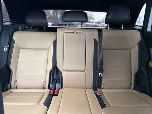 Used 2022 Volkswagen Atlas Cross Sport SE w/ Black Wheel Package image 41