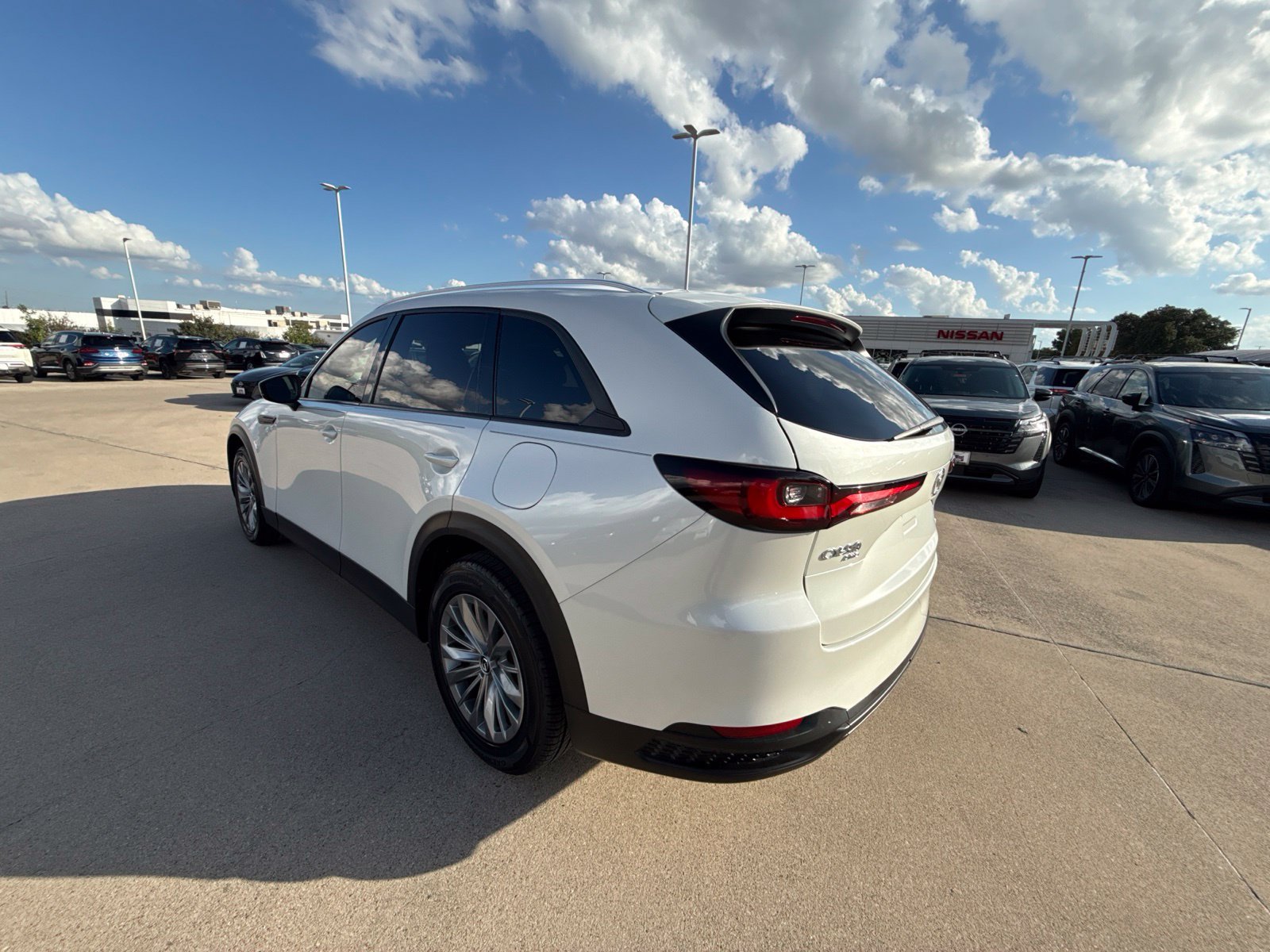 Used 2024 MAZDA CX-90 3.3 Turbo w/ Preferred Plus AWD/4WD image 8