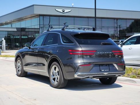 Used 2026 Genesis GV70 2.5T Advanced AWD/4WD image 4