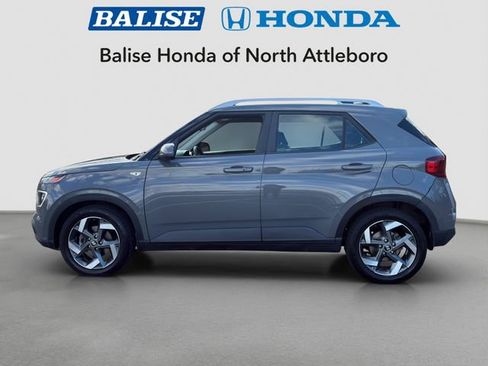 Used 2020 Hyundai Venue SEL w/ Convenience + Premium Package image 2