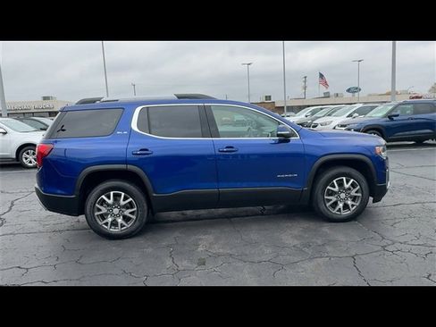 Used 2023 GMC Acadia SLE w/ Driver Convenience Package image 9