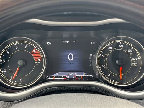 Used 2018 Jeep Cherokee Overland image 16