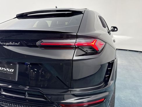 Used 2023 Lamborghini Urus S AWD/4WD image 48