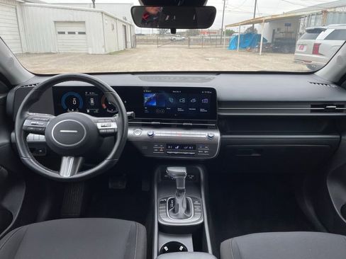 Used 2025 Hyundai Kona SEL image 22