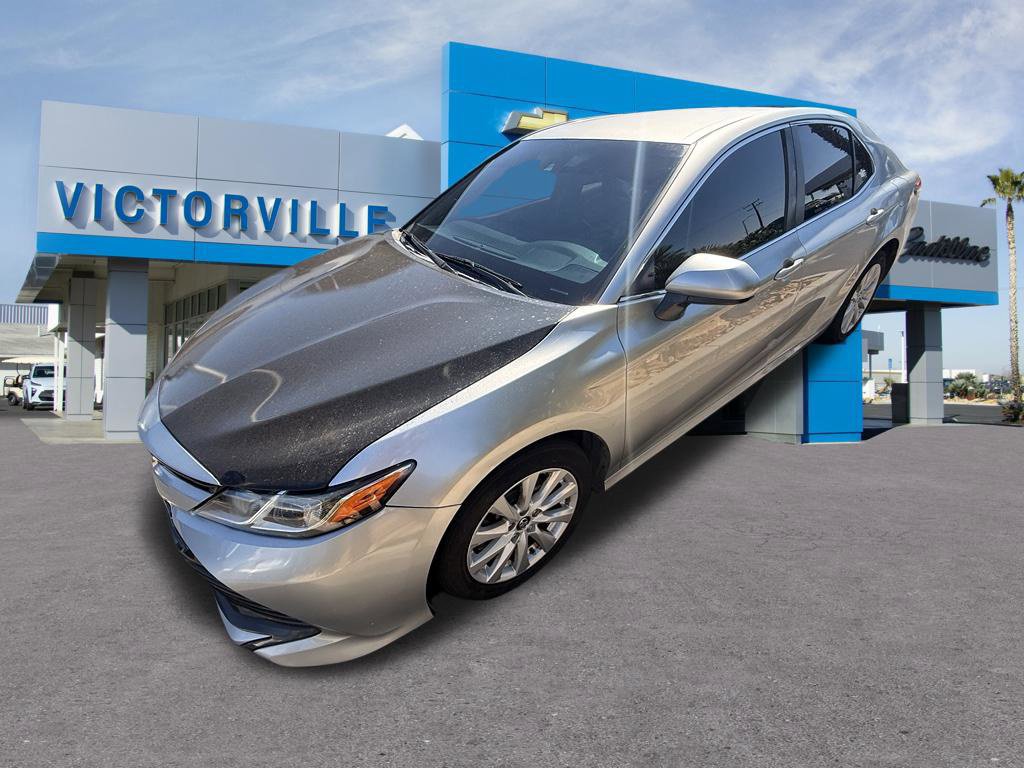 Used 2018 Toyota Camry LE FWD image 3