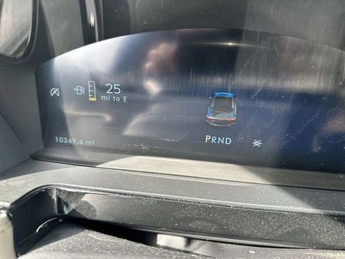 Used 2025 Lincoln Corsair AWD w/ Equipment Group 101A image 12