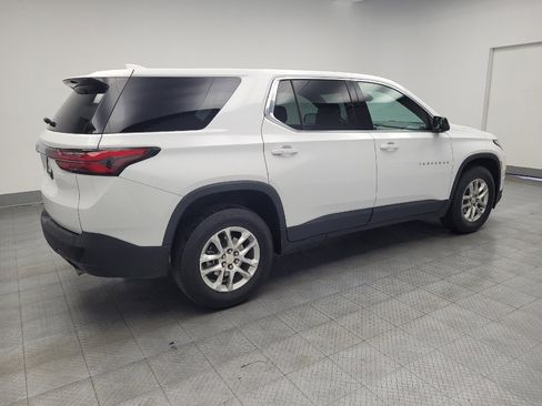 Used 2022 Chevrolet Traverse LS image 10