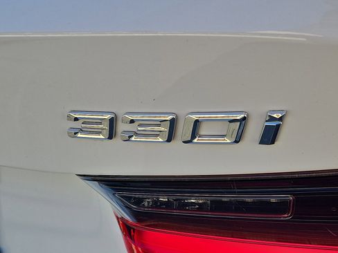 Used 2023 BMW 330i xDrive Sedan w/ Driving Assistance Package image 31
