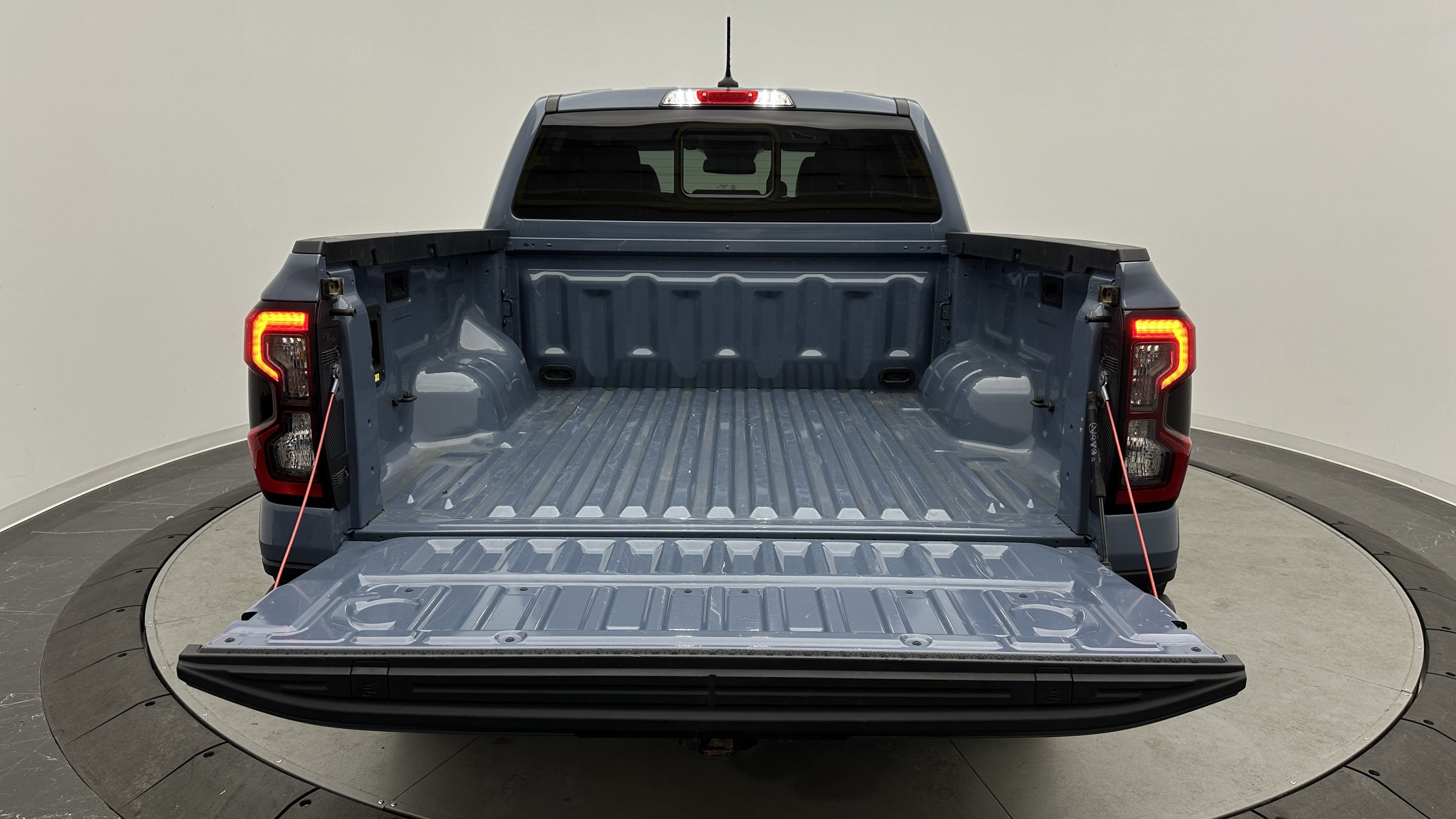 Used 2024 Ford Ranger Lariat w/ FX4 Off-Road Package AWD/4WD image 36