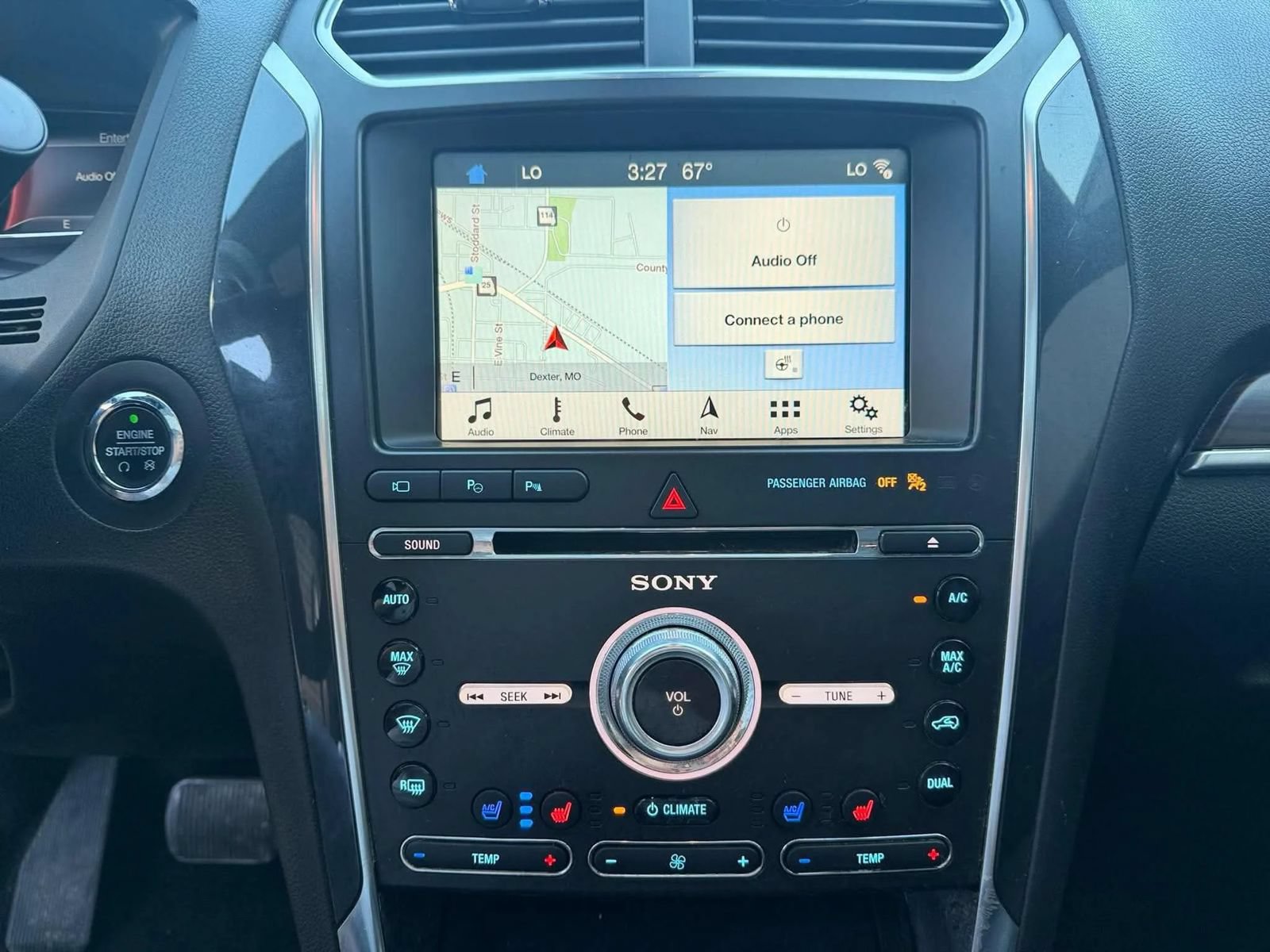 Used 2018 Ford Explorer Limited w/ Equipment Group 301A FWD image 13