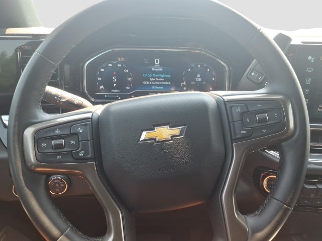 Used 2024 Chevrolet Silverado 2500 High Country AWD/4WD image 32