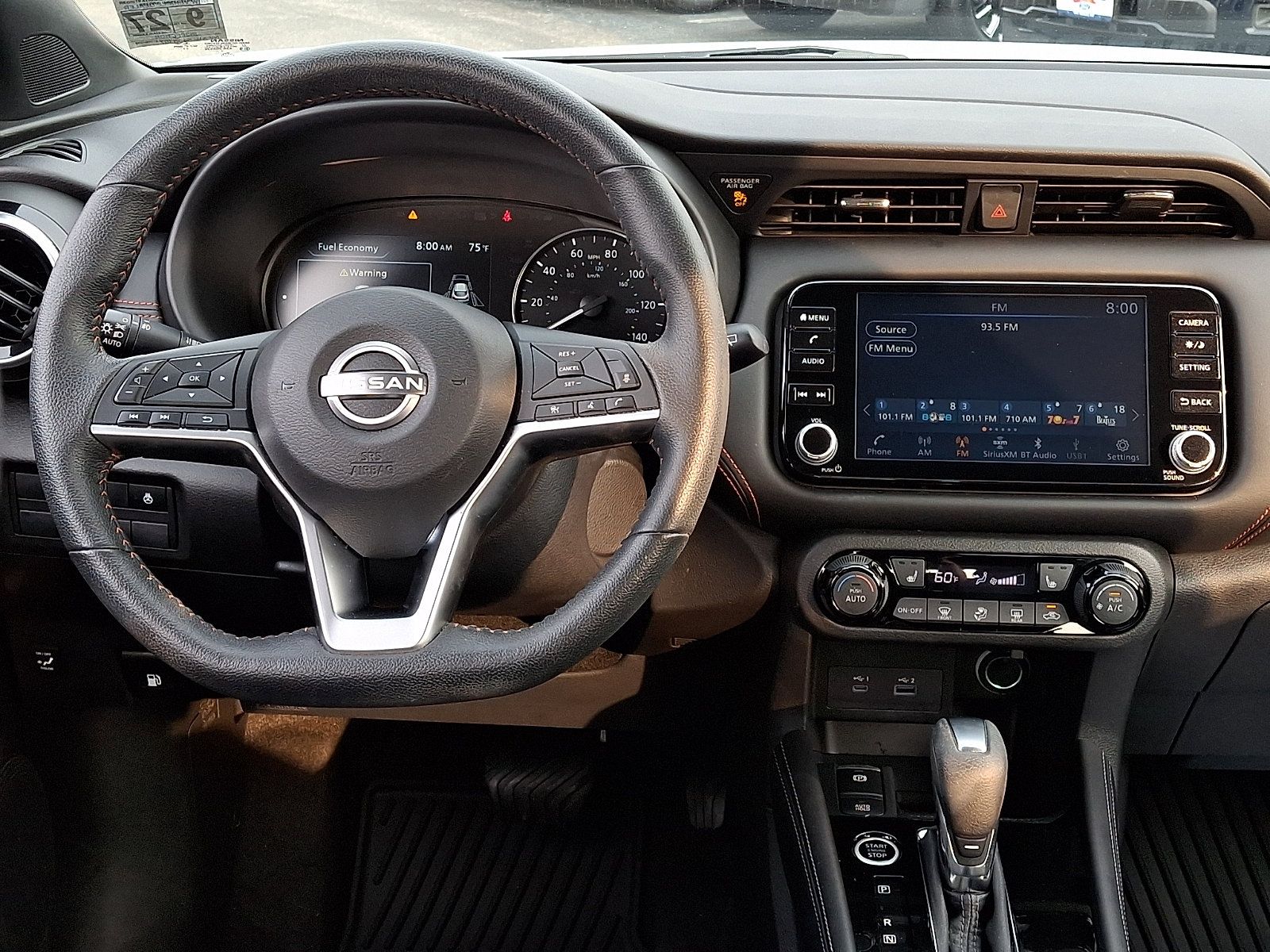 Used 2023 Nissan Kicks SR w/ SR Premium Package FWD image 12