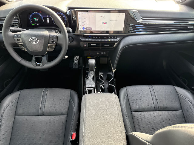 Used 2026 Toyota Camry XSE w/ Premium Package FWD image 11