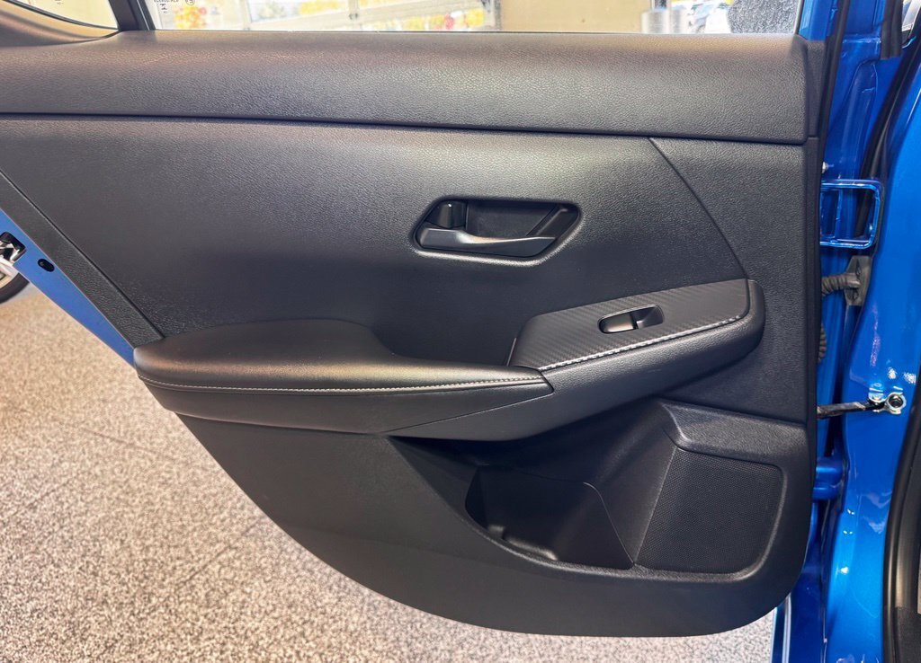 Used 2024 Nissan Sentra SV FWD image 33