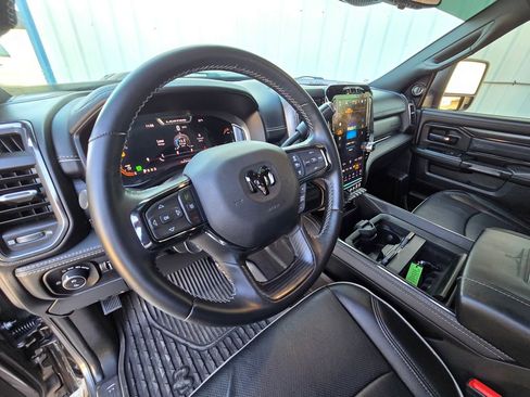 Used 2024 RAM 2500 Limited image 16