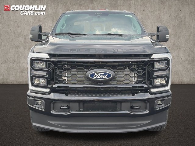 New 2027 Ford F350 Lariat w/ Black Appearance Package AWD/4WD image 2