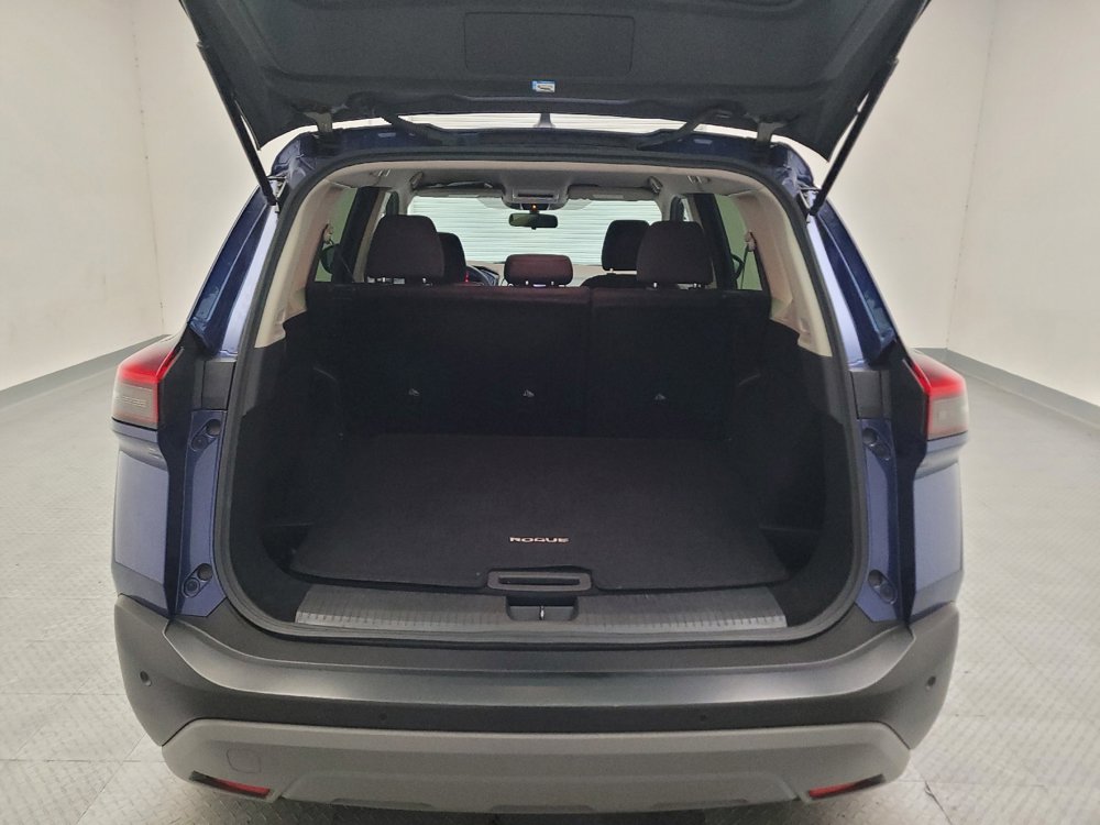 Used 2023 Nissan Rogue S FWD image 29