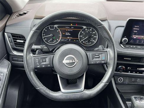 Used 2023 Nissan Rogue SV w/ SV Premium Package image 14