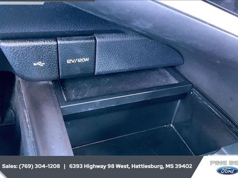 Used 2024 Toyota Camry LE image 22