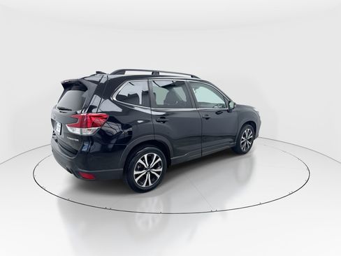 Used 2020 Subaru Forester Limited image 8