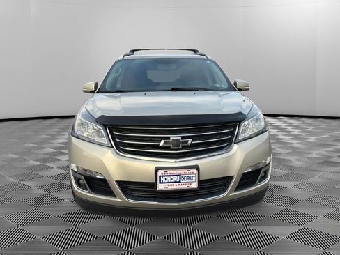 Used 2017 Chevrolet Traverse LT w/ Style and Technology Package image 7