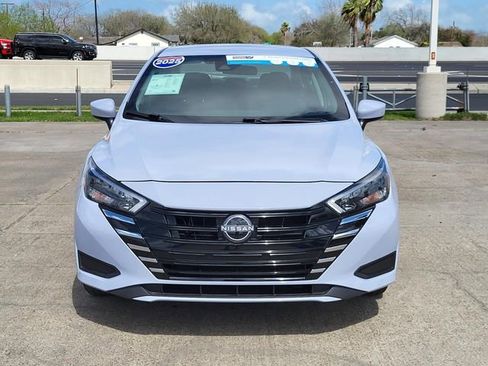 Used 2025 Nissan Versa SV image 24