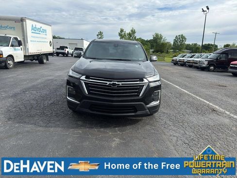 Used 2023 Chevrolet Traverse LT FWD image 9