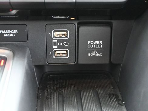 Used 2022 Honda Insight Touring image 19