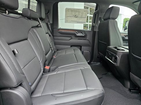 New 2024 GMC Sierra 2500 Denali w/ Denali Reserve Package image 12