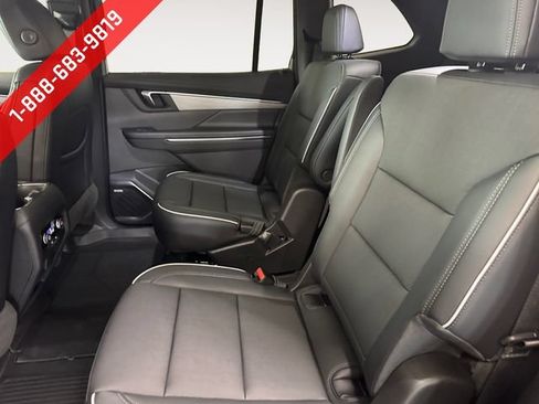 Used 2026 Buick Enclave Preferred w/ Power Package AWD/4WD image 24