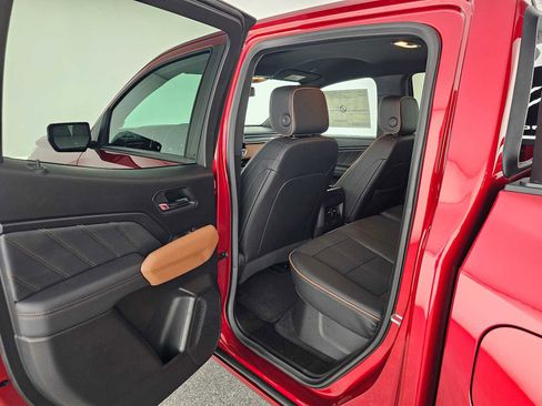 New 2025 GMC Canyon AT4 w/ Nightfall Edition image 15