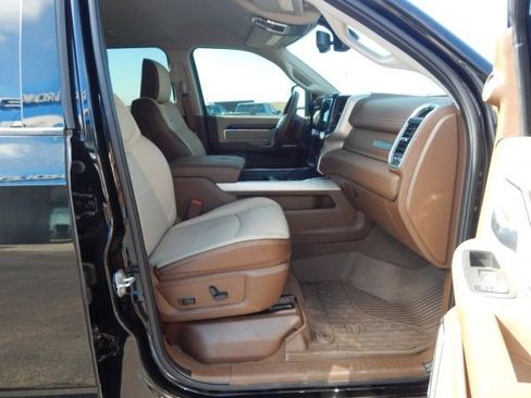 Used 2023 RAM 3500 Laramie image 15