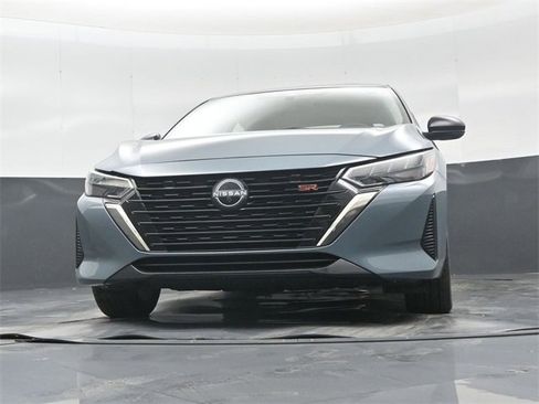 Used 2025 Nissan Sentra SR w/ SR Premium Package image 44