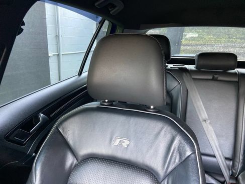 Used 2018 Volkswagen Golf R 4-Door AWD/4WD image 14