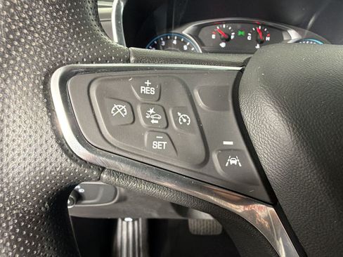 Used 2022 Chevrolet Equinox LT FWD image 16