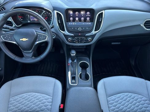 Used 2019 Chevrolet Equinox LT w/ Sun & Navigation Package image 16