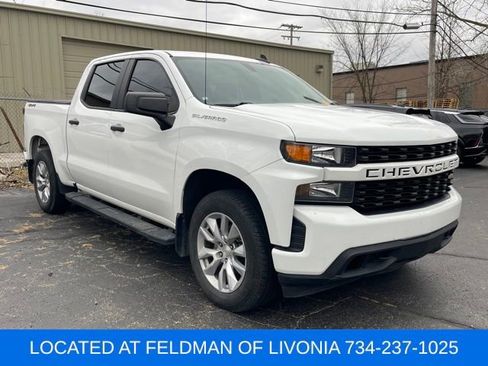 Used 2020 Chevrolet Silverado 1500 Custom w/ Custom Value Package image 4