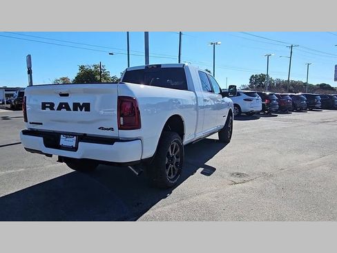 New 2026 RAM 2500 Laramie AWD/4WD image 31