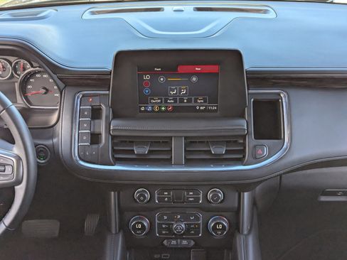 Used 2024 Chevrolet Tahoe LS image 17