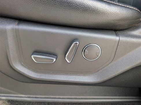 Used 2018 Ford F150 Lariat w/ Equipment Group 502A Luxury image 15