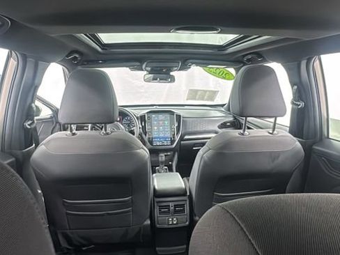 Used 2025 Subaru Forester Premium image 18