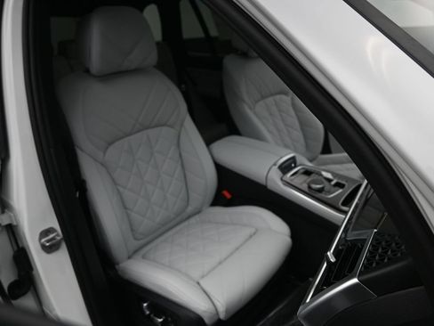 New 2026 BMW X5 sDrive40i w/ Climate Comfort Package RWD image 27
