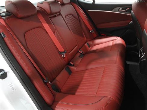 Certified 2025 Genesis G70 2.5T w/ Sport Prestige Package image 17