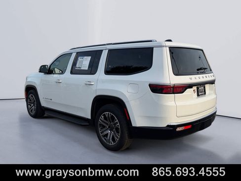 Used 2024 Jeep Wagoneer Series II w/ Convenience Group I AWD/4WD image 5