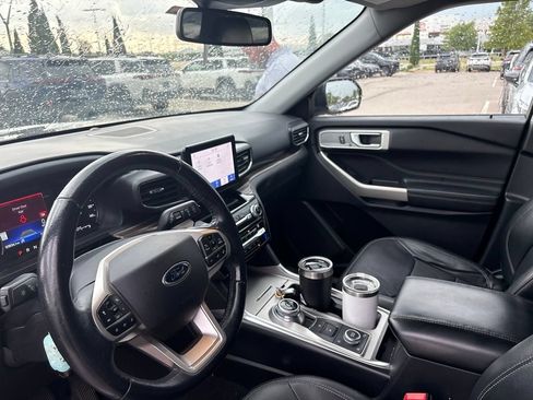 Used 2021 Ford Explorer Limited w/ Equipment Group 301A AWD/4WD image 4